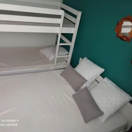 Apartamento Chez Loic Et Melanie Besse-et-Saint-Anastaise Exterior foto